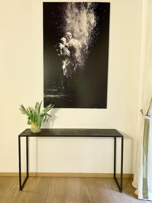 Design Studio Centro Storico Apartment มิลาน ภายนอก รูปภาพ