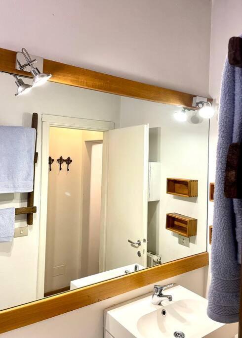 Design Studio Centro Storico Apartment มิลาน ภายนอก รูปภาพ