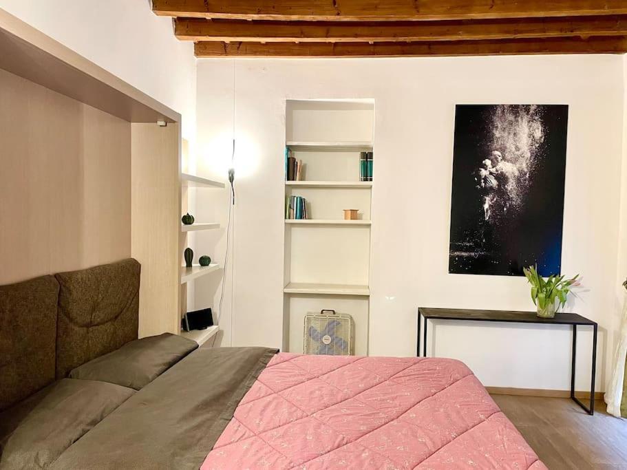 Design Studio Centro Storico Apartment มิลาน ภายนอก รูปภาพ
