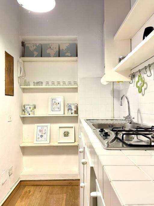 Design Studio Centro Storico Apartment มิลาน ภายนอก รูปภาพ