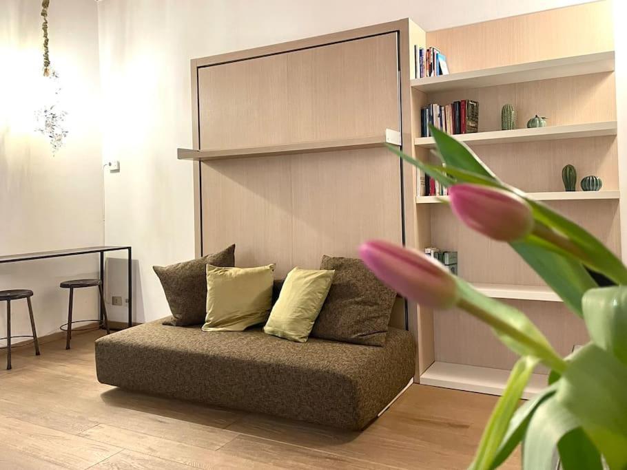 Design Studio Centro Storico Apartment มิลาน ภายนอก รูปภาพ